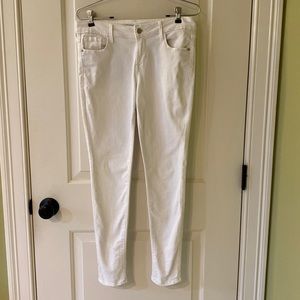 Old Navy Rockstar white skinny jeans size 4P